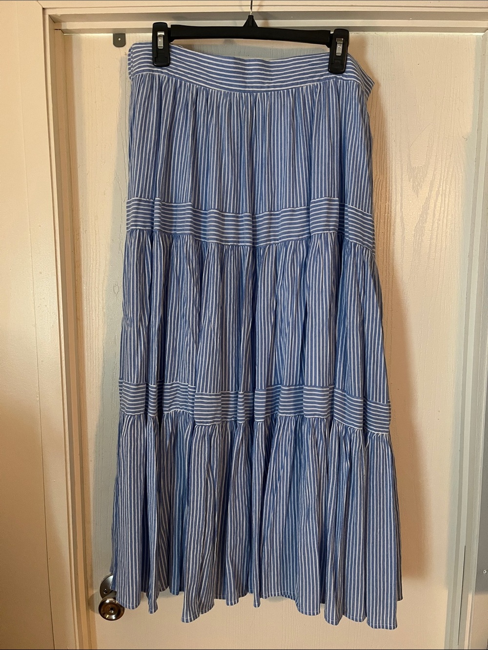Banana Republic Blue and White Striped Midi Tiered Skirt Large NWT